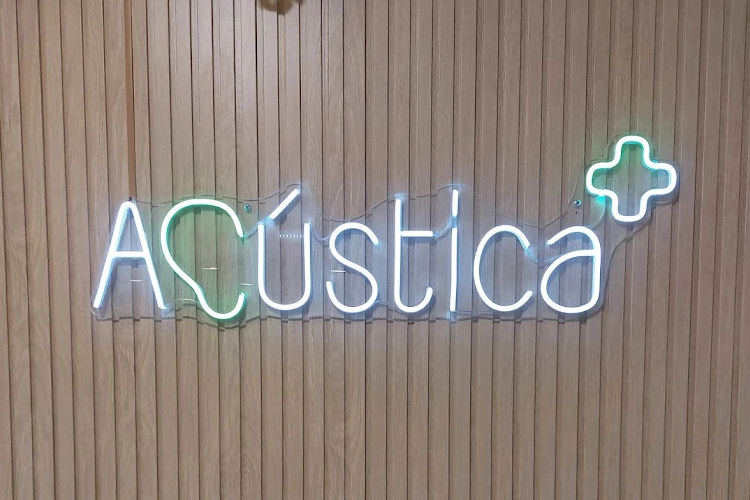 Interior da Acustica Mais